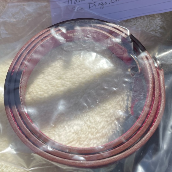 ♥️SOLD!💃🏽 AUTHENTIC HERMES Kelly 35cm Verso ROUGE & Pink Rose Tyrian Leather - Picture 4 of 9